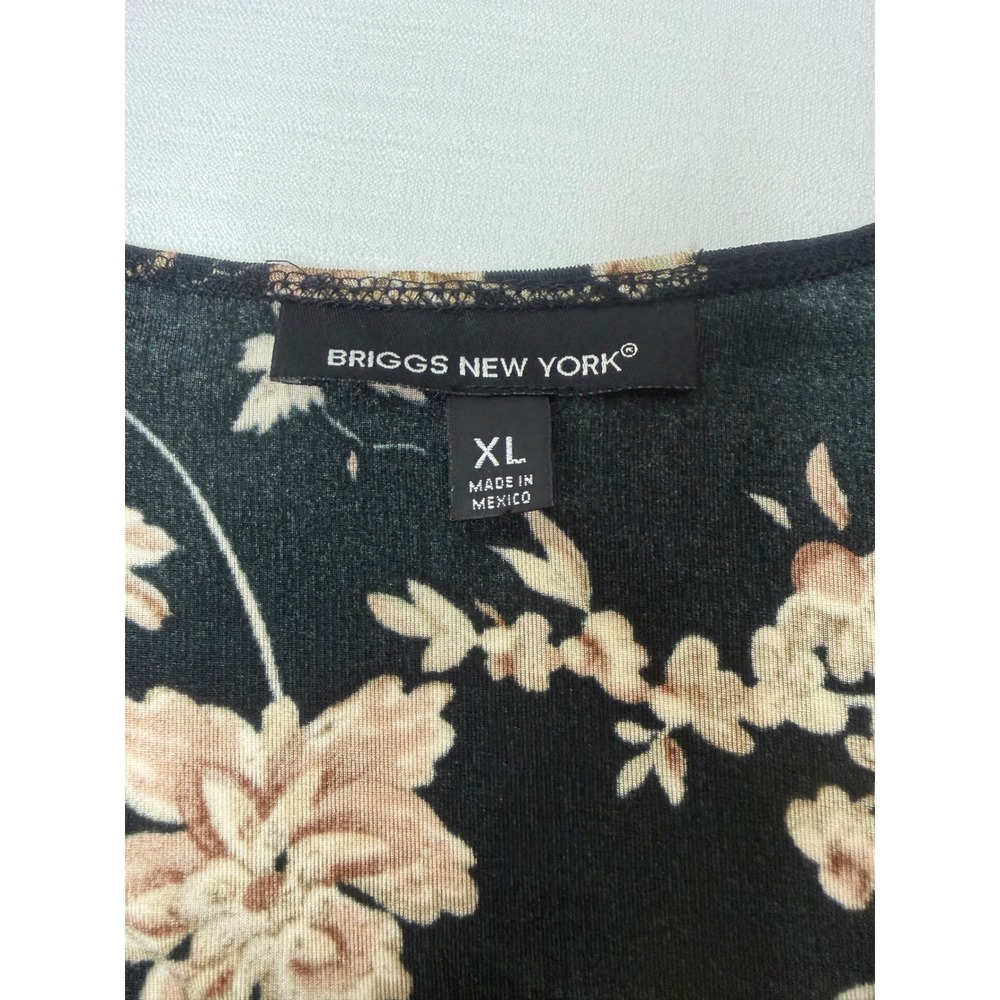 Briggs New York Womens XL Black Floral Twist Front Faux Wrap Top 385-KL2 - Picture 3 of 8